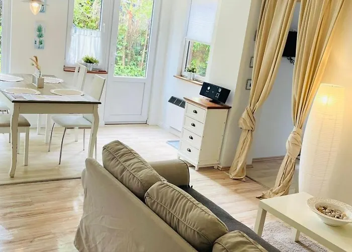 Haus Skandevik By Interhome بيت للعطل *